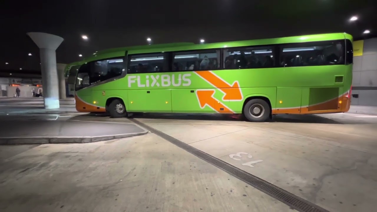 München ZOB mit Flixbus und andere Unternehmen