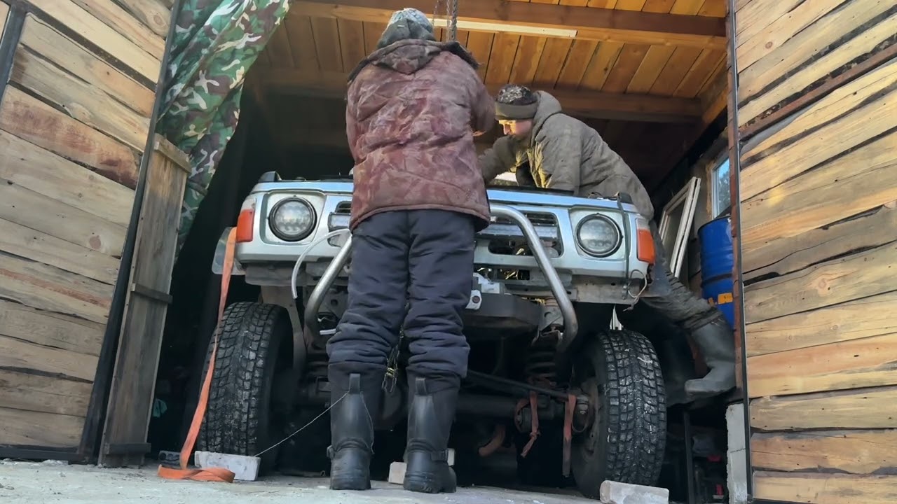 Сняли двигатель с ниссан сафари. Будет капиталка