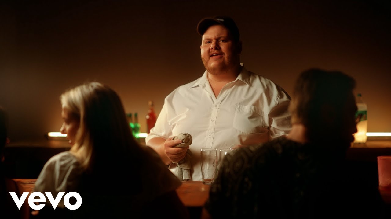 Wentzel - Help 'n Bietjie (Official Music Video)