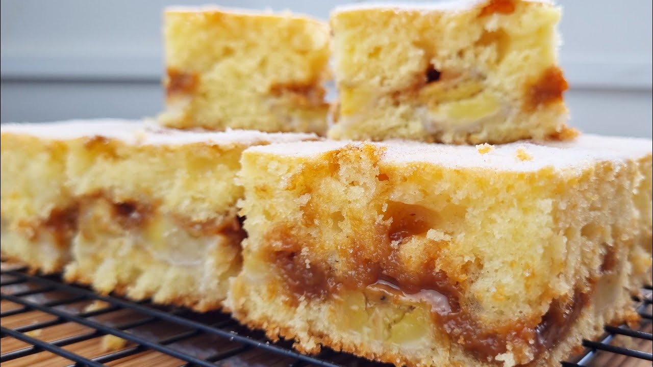 VOCÊ PRECISA FAZER ESSE BOLO DE BANANA COM DOCE DE LEITE QUE JA SAI RECHEADO DO FORNO