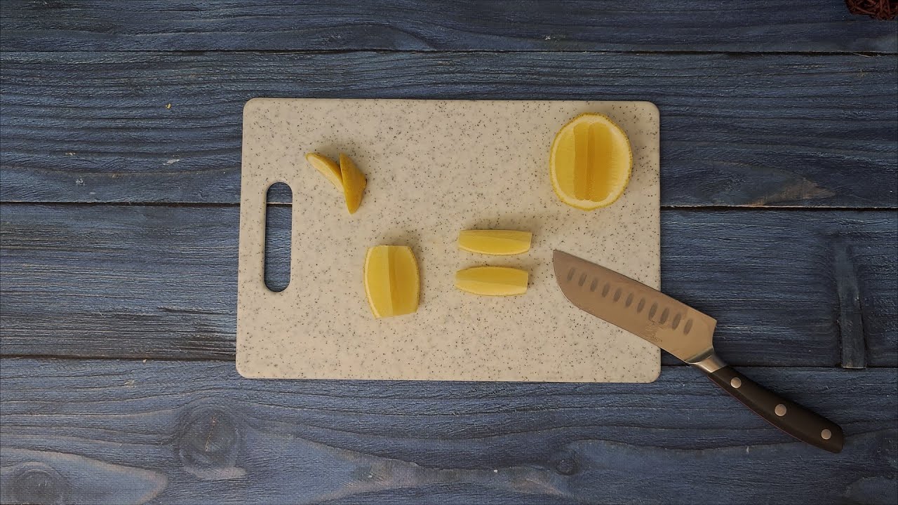 Cutting Lemons Two Ways: Wedges and Cheeks (easy peasy extra squeezy) #howto #howtocook