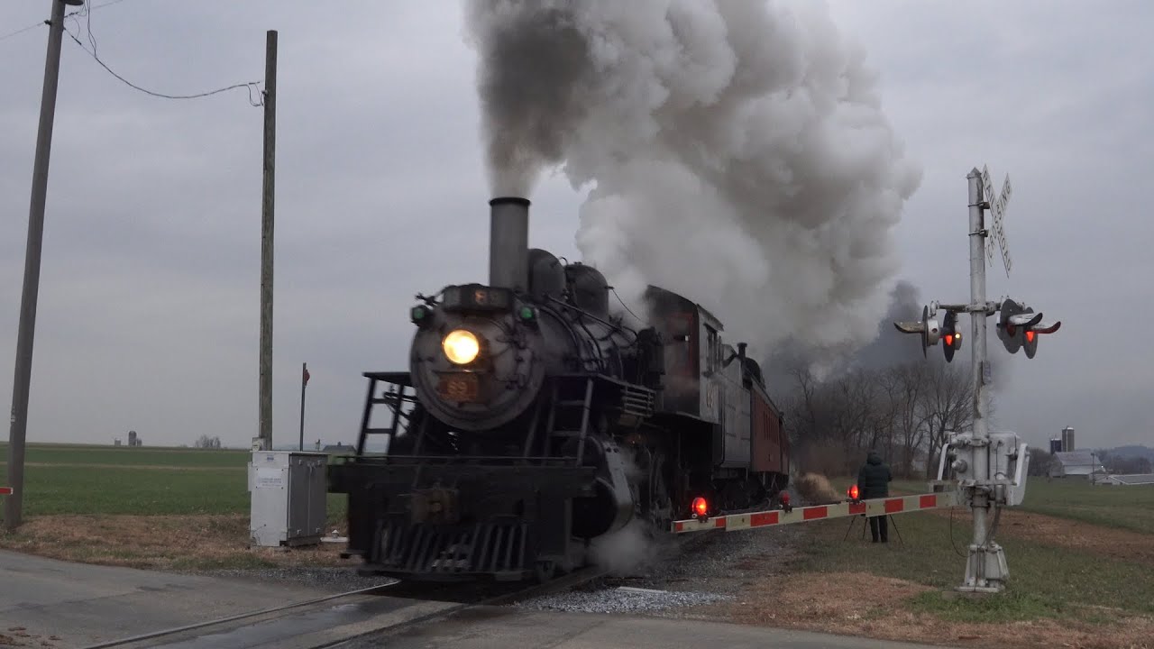 Strasburg Railroad Santa Express Steam Trains Ft. #89 and #90