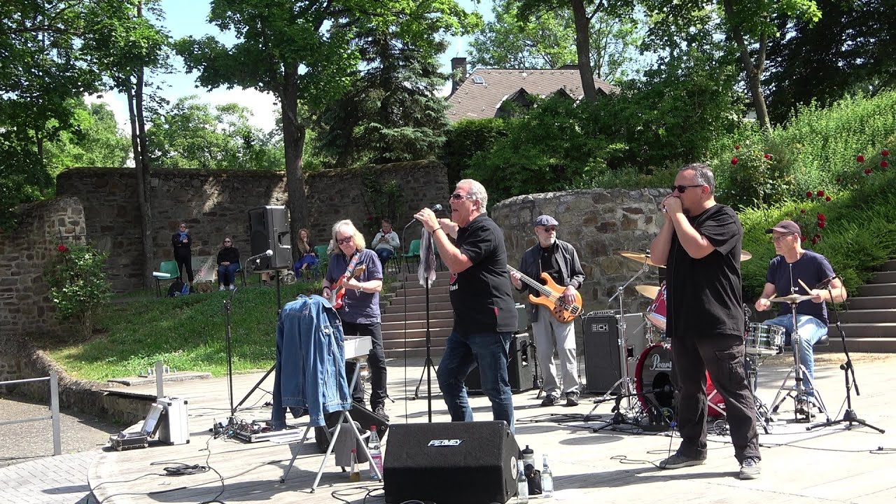 The Red Bananas Blues Band - LIVE