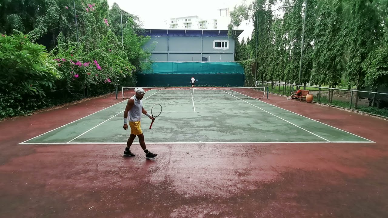 Tennis match in Pattaya between college level players NTRP 5+ two sets live