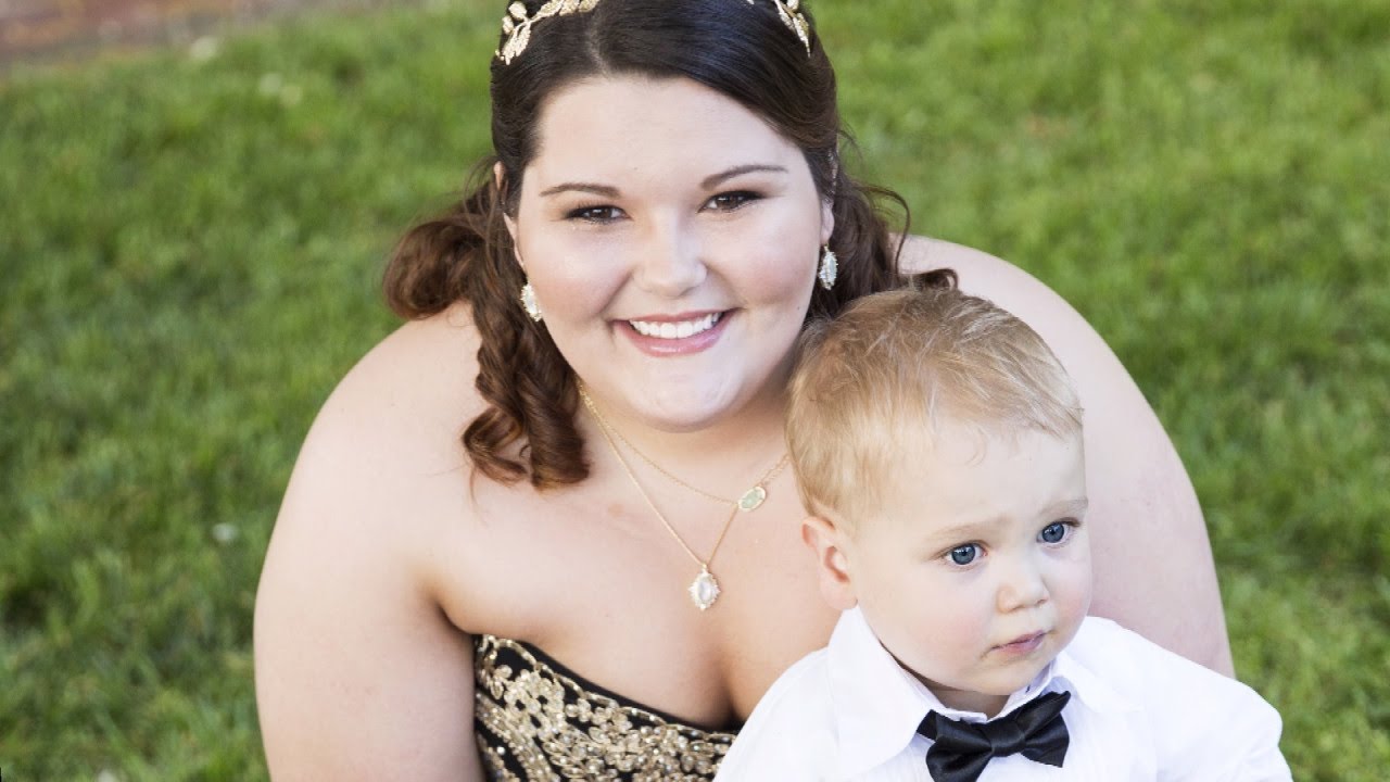 Kind High School Senior Takes 2-Year-Old With Congenital Heart Disease To Prom