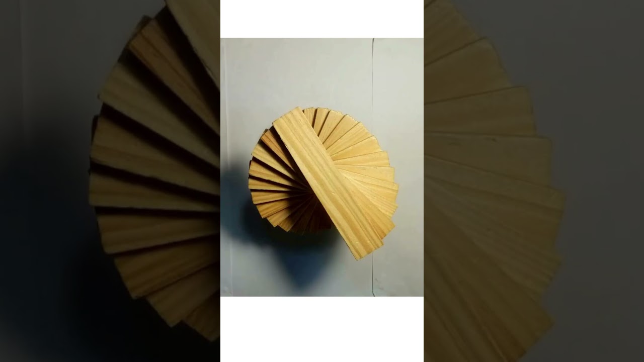 I made a Kapla turning staircase in stopmotion 