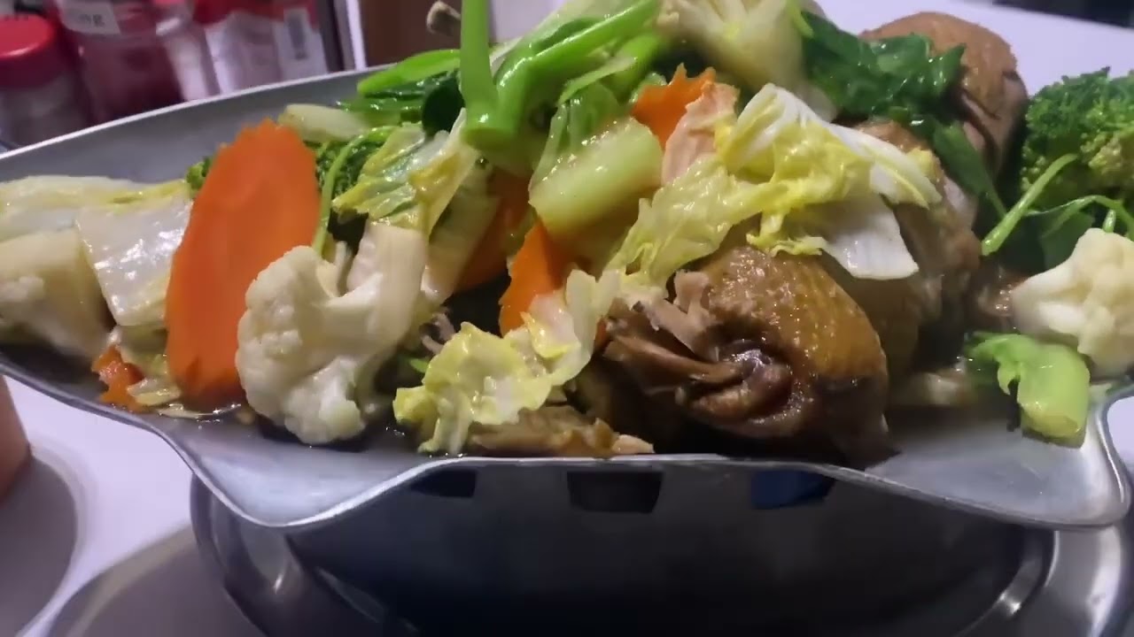 Thai Roasted Duck with Sauce and Veggies. #food #thaifood  #roastedduck #yummy #ytshort  #shorts