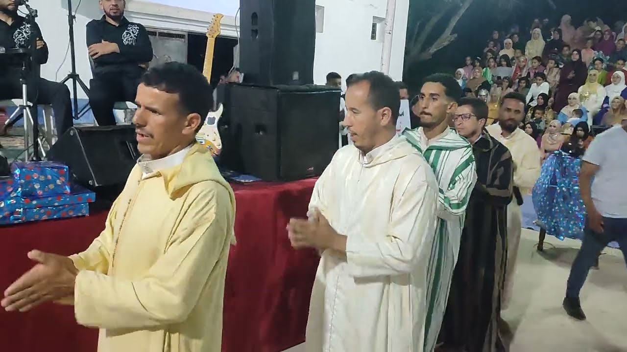 فرقةأحواش امنتاكن جماعة امولاس تنمليل خلال الأمسية التقافية ahwach  mantaga tinmlile