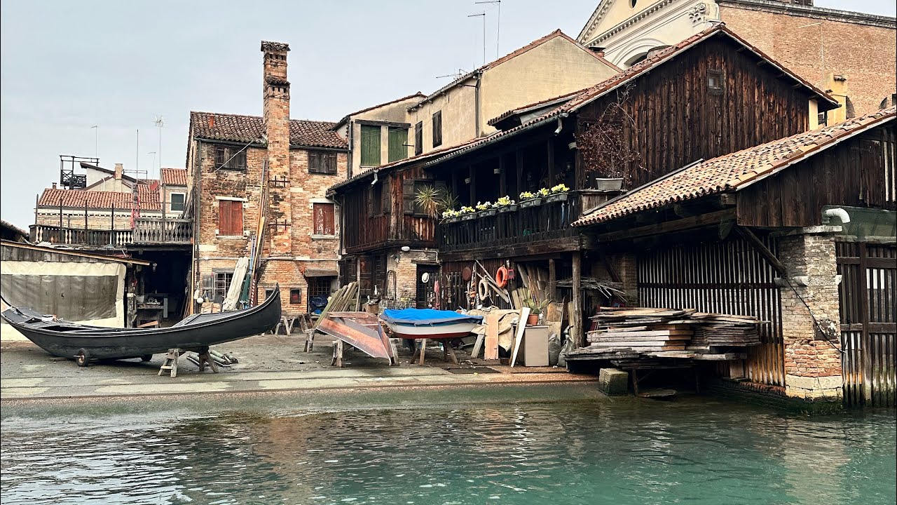 #veniceitaly  #italiangetaway #shipyard 