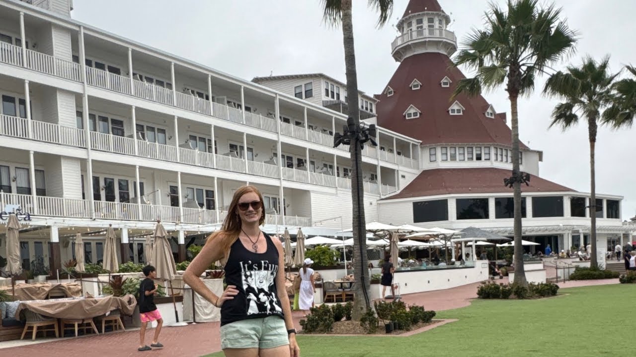 Exploring the Hotel Del Coronado!