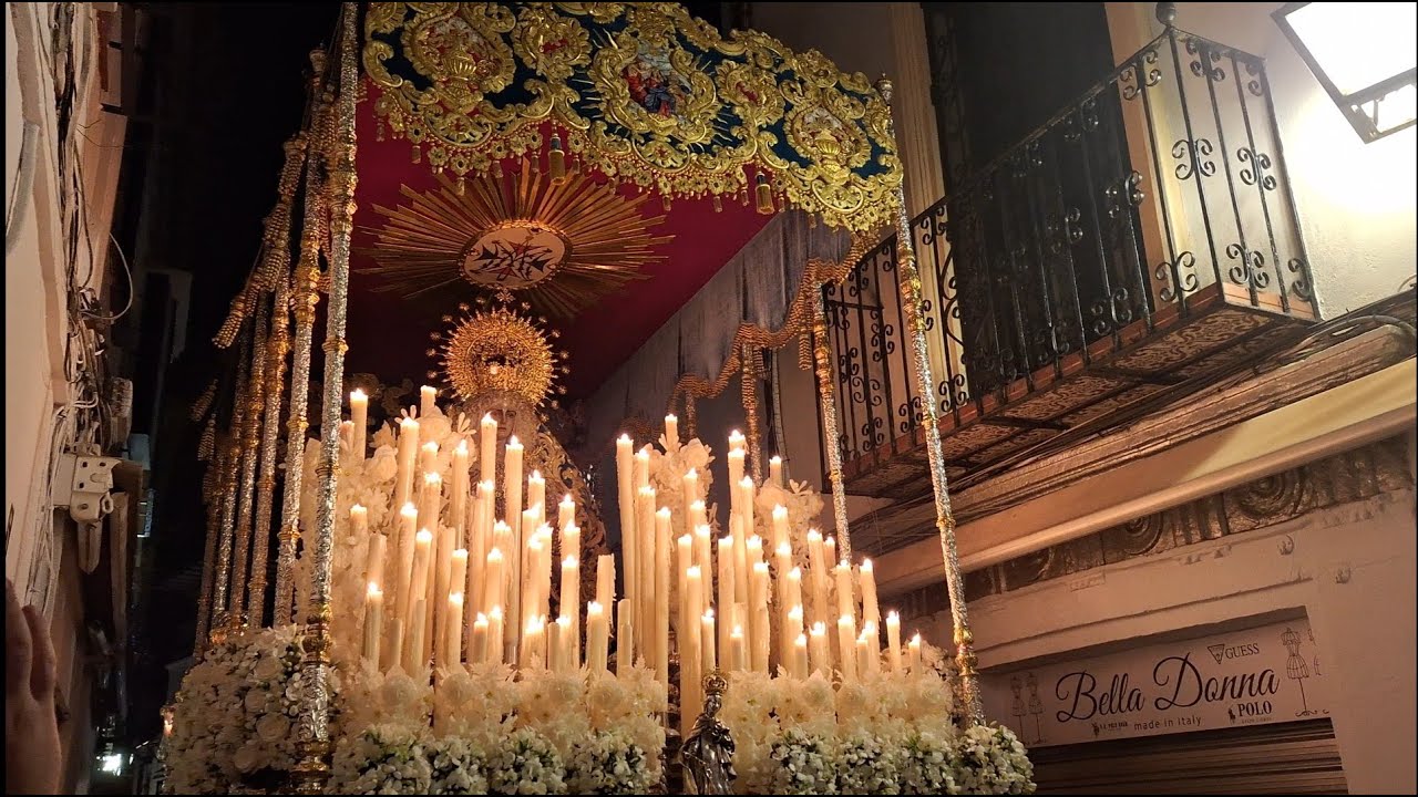Trinidad en Deanes con 'Pasa la Virgen de la Candelaria' - Semana Santa Córdoba 2025