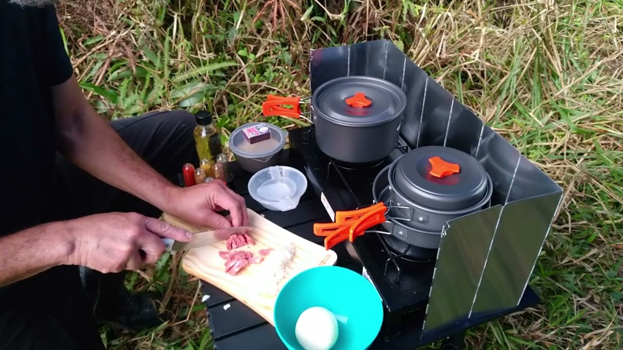 CHUVA NO ACAMPAMENTO: Montando Abrigo e Pescando em um Lago Abandonado