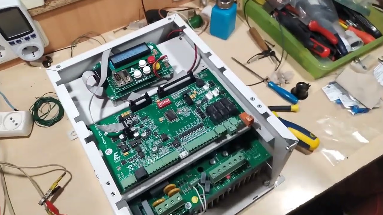 A-drive пониженное напряжение на шине DC
