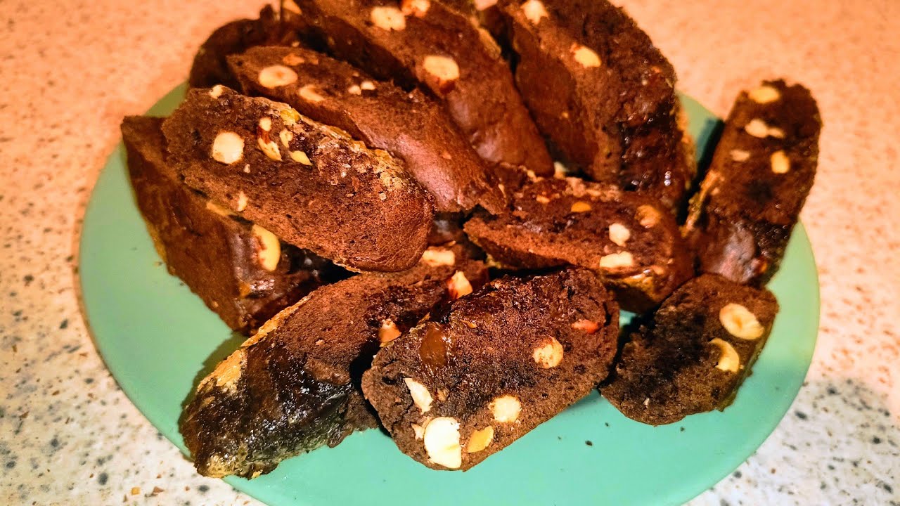 Італійські біскотті (кантуччі) з шоколадом, простий рецепт Italian biscotti cantucci
