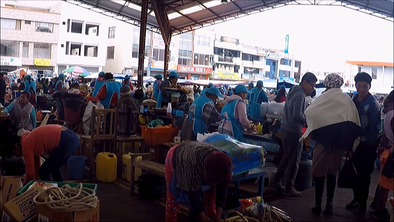 Un mercado indígena en Pujilí, Ecuador 2020 Parte 1
