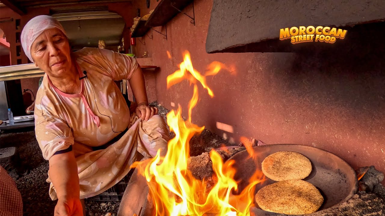 🔥🥘 ماكلة بلدية فوق الحطب فمراكش ❤️ خبز الشعير والقمح، سكسو خماسي بالخضرة واللحم، طواجن الدجاج البلدي