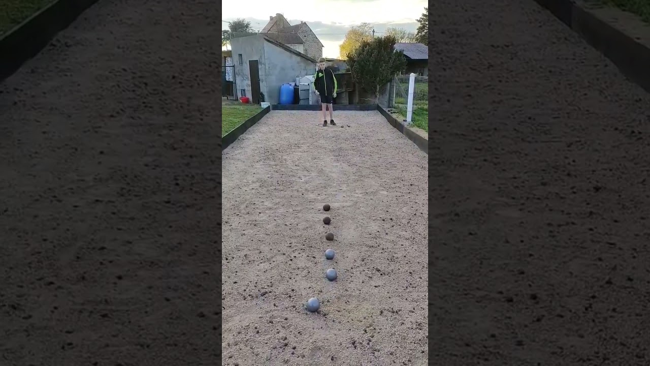 6 boules a la saut&eacute;