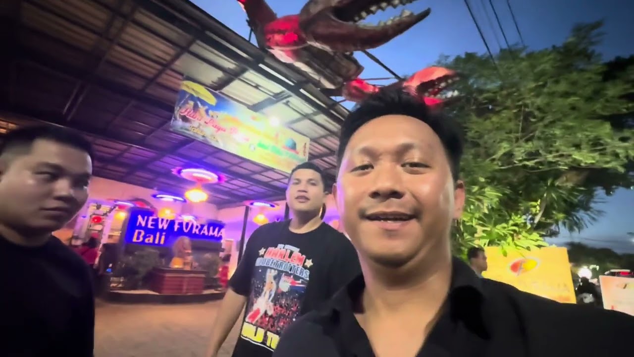 Chef Jerman dan PBM Family, makan 20 kg SEAFOOD Jimbaran, Bali