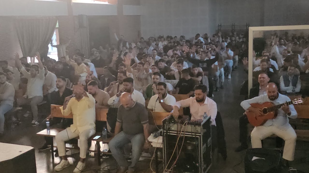 IGLESIA DEL TEMPLO VALLADOLID CONVENCION JOVENES ZONA DE CASTILLA PREDICA HMNO DENIS