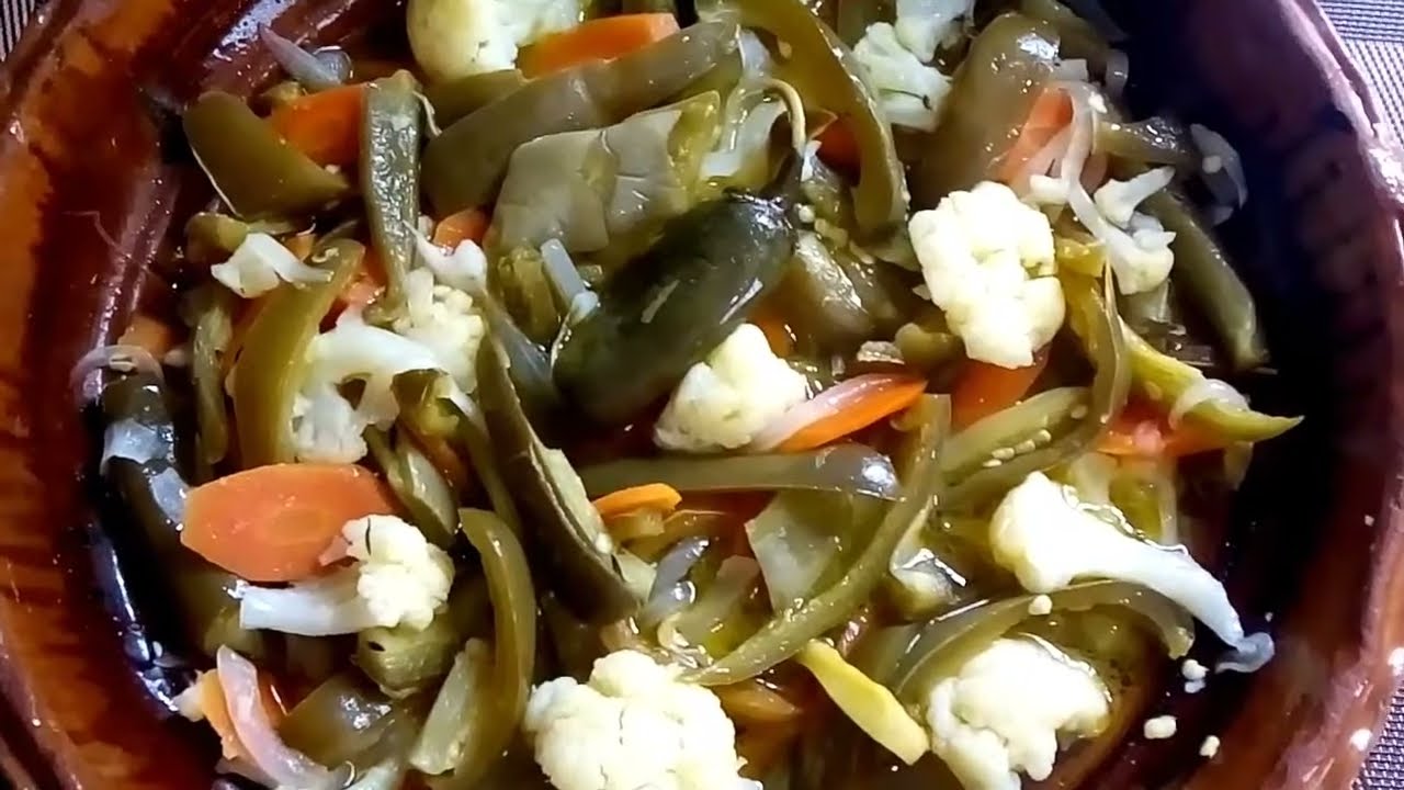 CHILES EN VINAGRE  🌶️  con coliflor y nopalitos 👌🏻