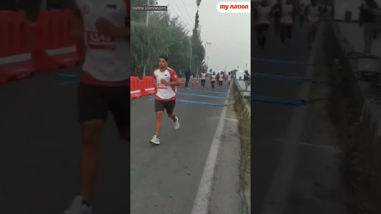 Kashmir Marathon 2024: Contestants Run With Full Enthusiasm on Srinagar Roads | WATCH