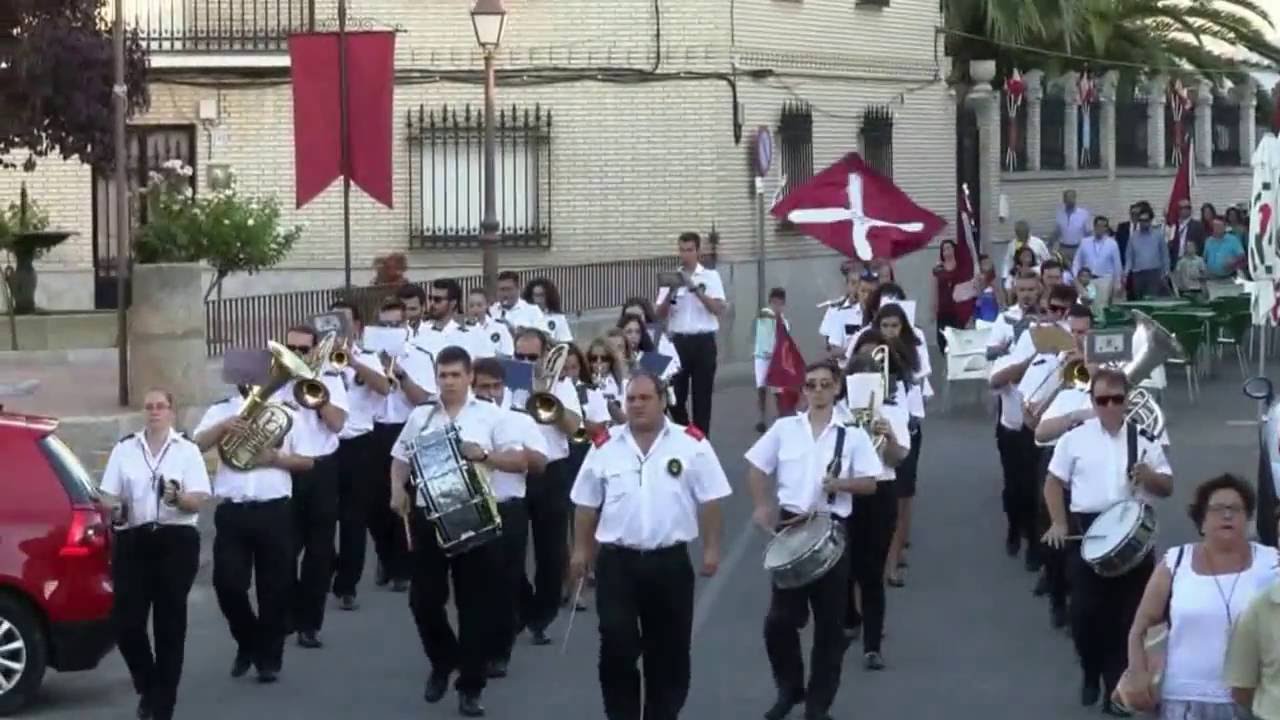 Pasacalle Reinas de Fiestas y autoridades
