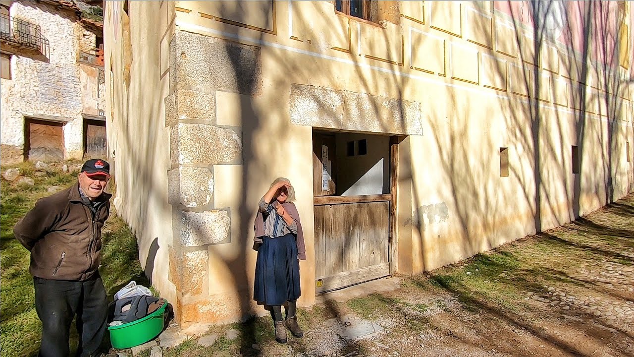 Llevan más de 50 años viviendo solos en un pueblo
