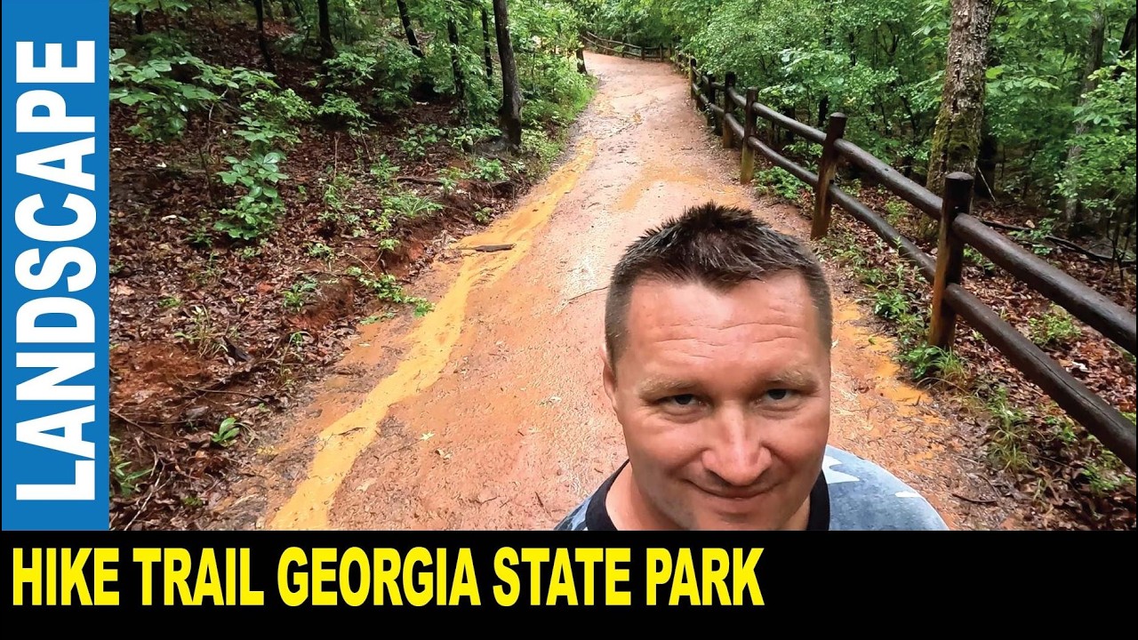 Hiking trail Providence Canyon Georgia State very wet slippery terrain forested area | Jarek in USA