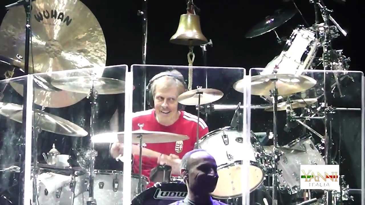 Yanni Live in Budapest 2013-Marching Season