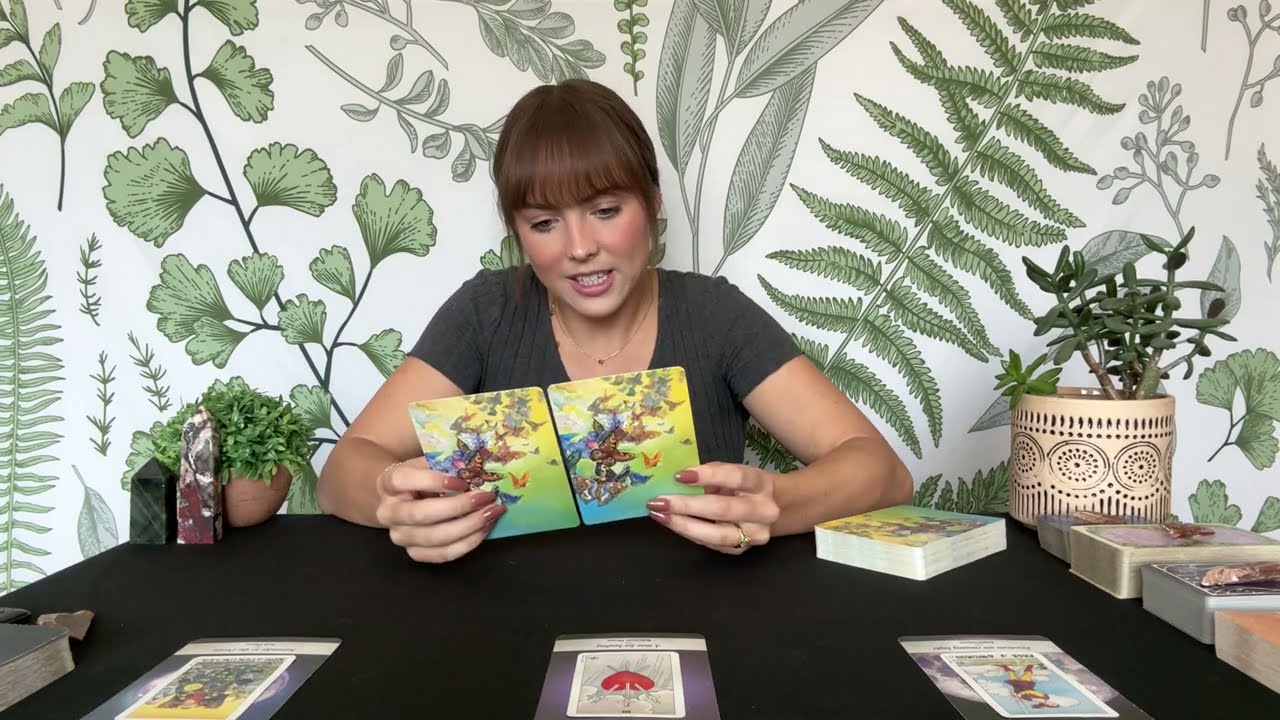 AQUARIUS TAROT | What’s in front of you is better than what’s behind you! | BEG OF OCTOBER 2024