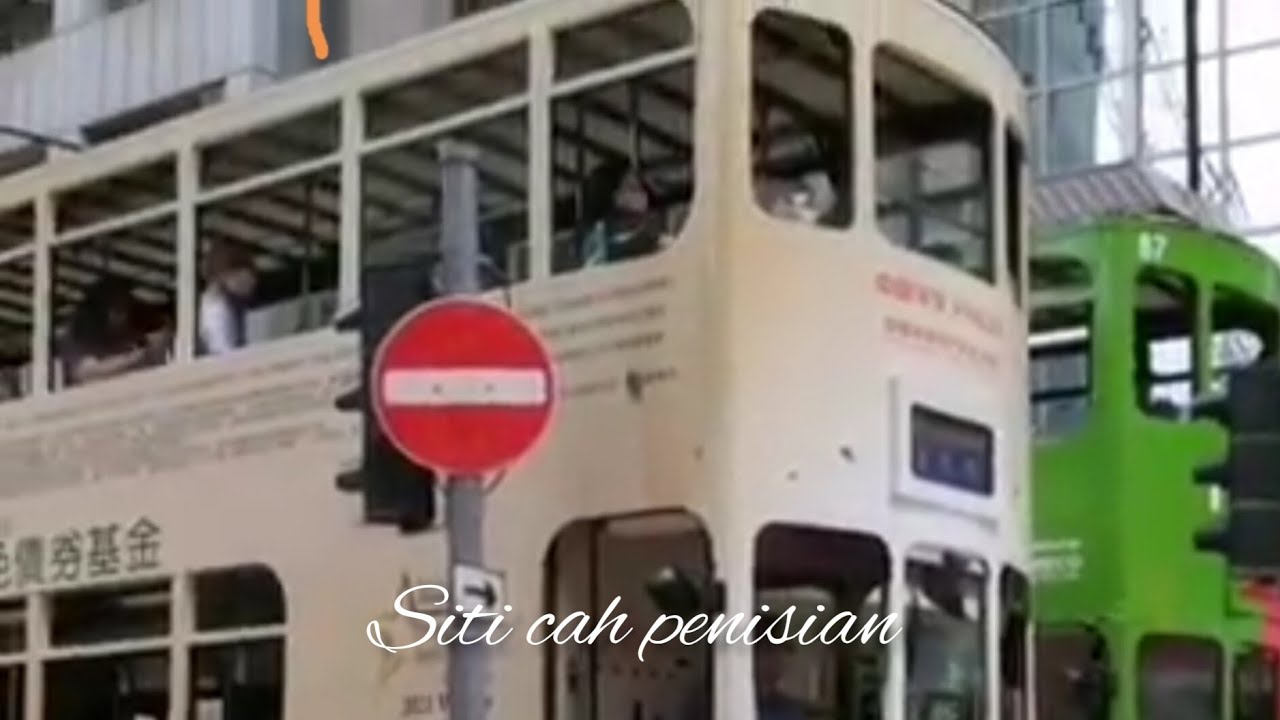 jalan mau naik kereta bertingkat dari shueng wan Hongkong