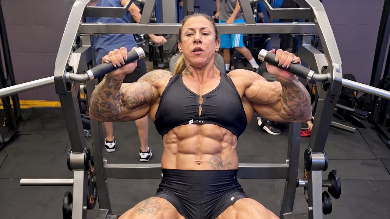 Patricia Combinato | Power, Muscle & Dedication | Female Bodybuilder