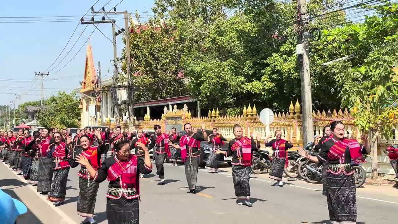 ฟ้อนรำเซิ้งภูไทซั้บเพิ้ง  #ฟ้อนรำ #สวยงาม #งานอายุวัฒนะ #พระอาจารย์สงวนวิสารโท #บ้านบุ่งเลิศ 