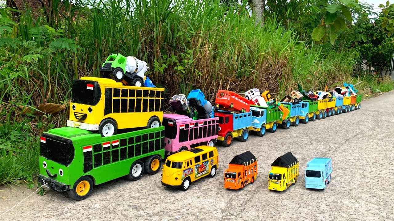 WADIDAW !! Mobil Truk Tronton Panjang Bongkar Mainan Mobil Mobilan Truk Molen, Truk Derek, Excavator