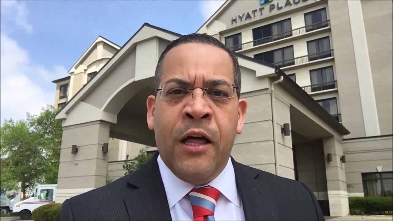Rafael Sanchez 1-on-1 interview with Bernie Sanders