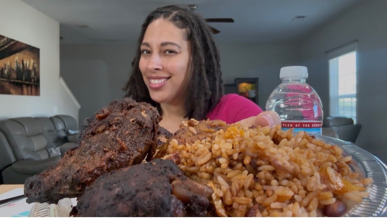 🇯🇲Jamaican Brown Stewed Chicken 🇯🇲 #mukbang #jamaicanfood #foodie #asmr #mukbanginternational 