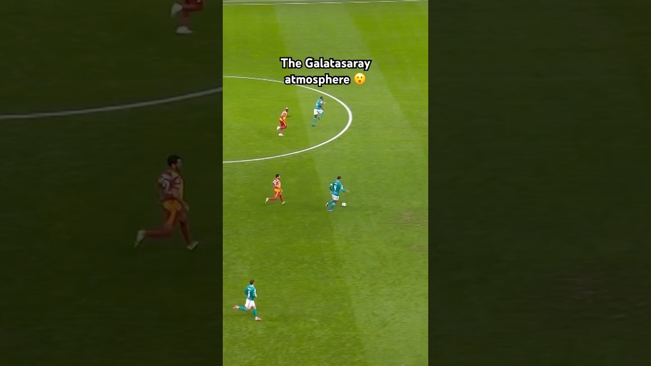 Sound on for this Galatasaray atmosphere!
