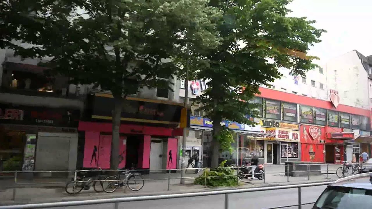 D: Hamburg. Fahrt mit der Buslinie 111. Juni 2014