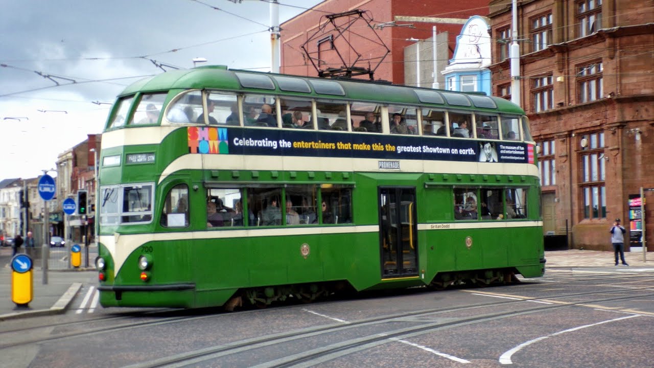 Blackpool trams,  June 15th 2024, with Balloon 700 along Talbot Road extension