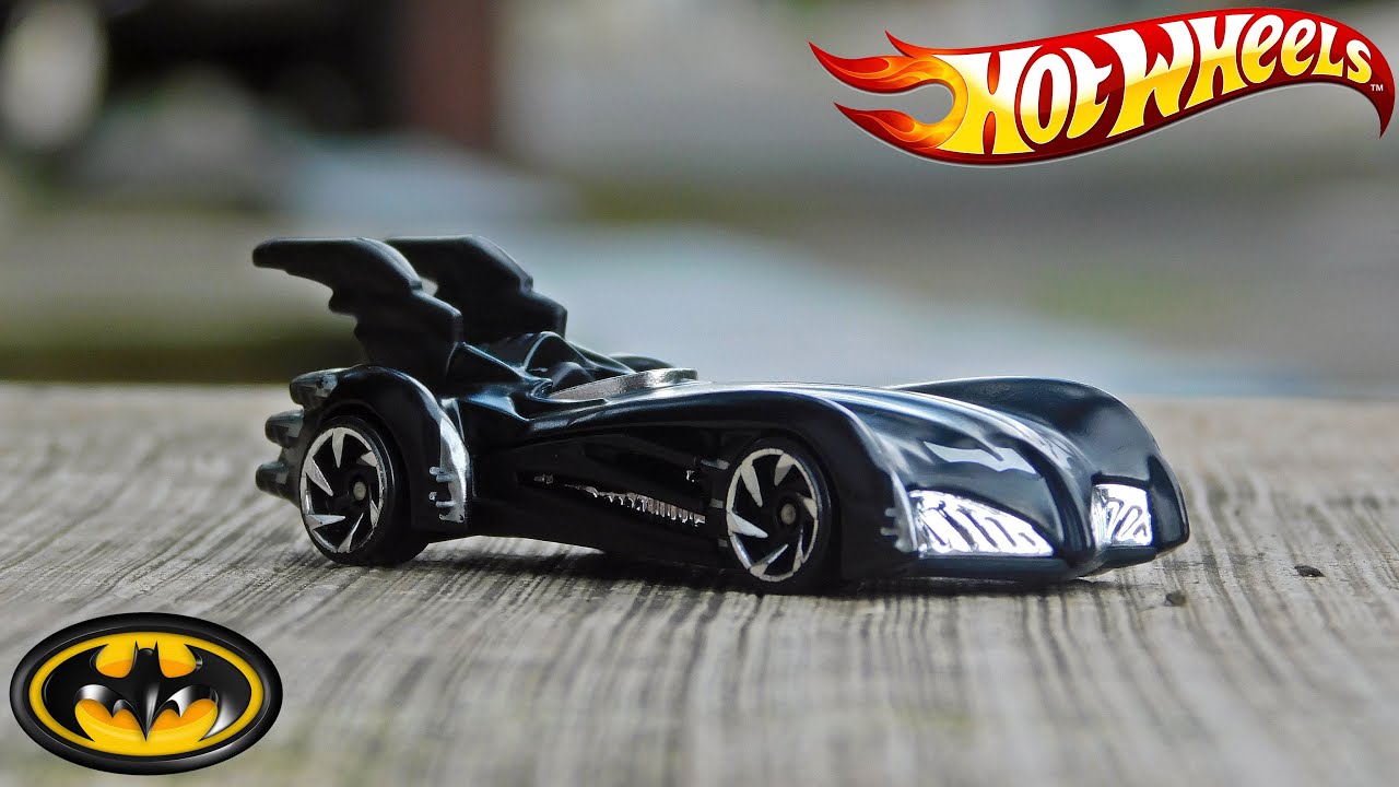 Batman & Robin Batmobile - Batman 1/5 - HOT WHEELS TOY REVIEW