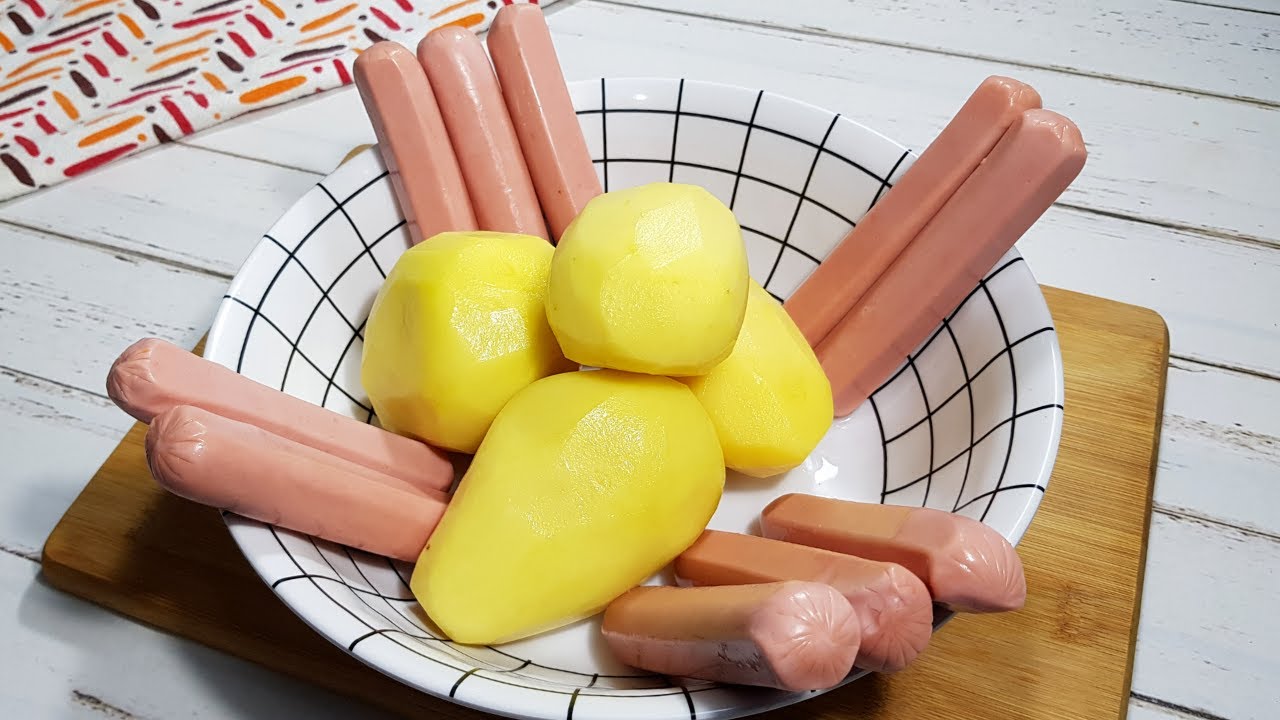 У ВАС ЕСТЬ КАРТОФЕЛЬ И КОЛБАСЫ В ВАШЕМ ДОМЕ? Тогда приготовьте этот простой и легкий рецепт!