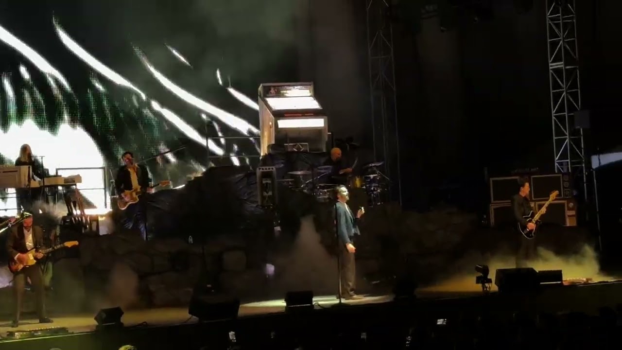 Wait By The River - Lord Huron (LIVE) at the Greek Theatre Berkeley