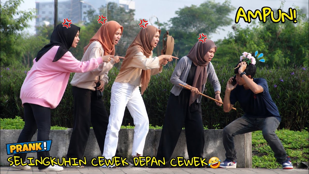 DIKEROYOK CEWEK! SELINGKUHIN CEWEK DEPAN CEWEK - Part11