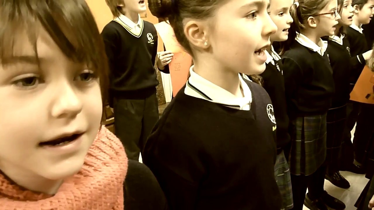Una gran sonrisa ilumina el firmamento. Villancico 4ºC  Colegio Montpellier