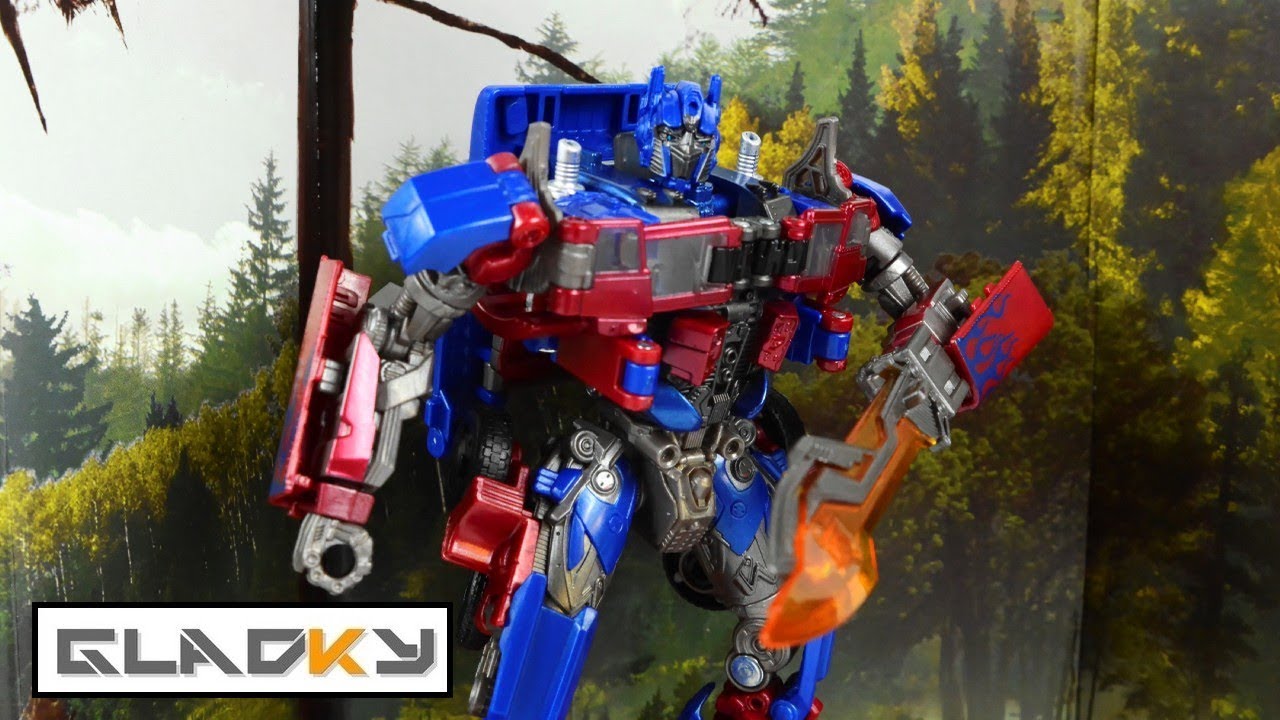 Gladky Recenzuje - Studio Series Optimus Prime