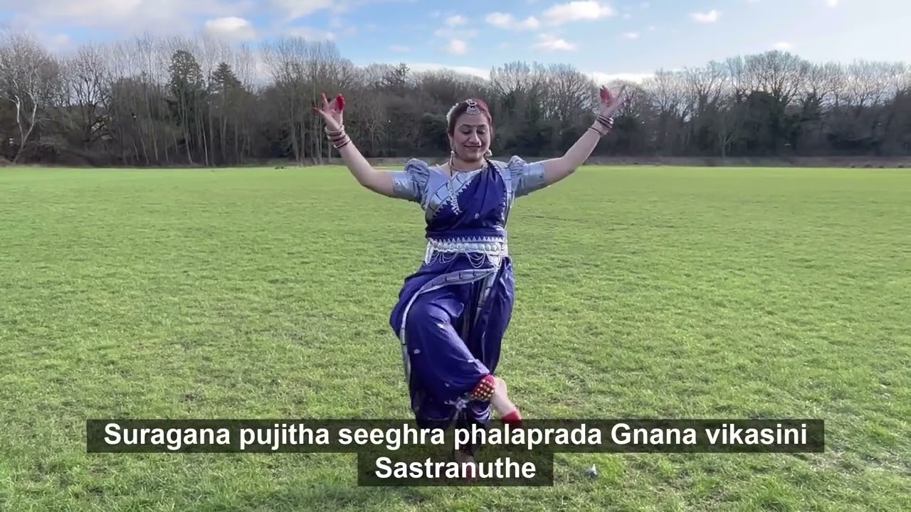 Amazing Women | Chaitrali Chitre performs the Ashta Lakshmi