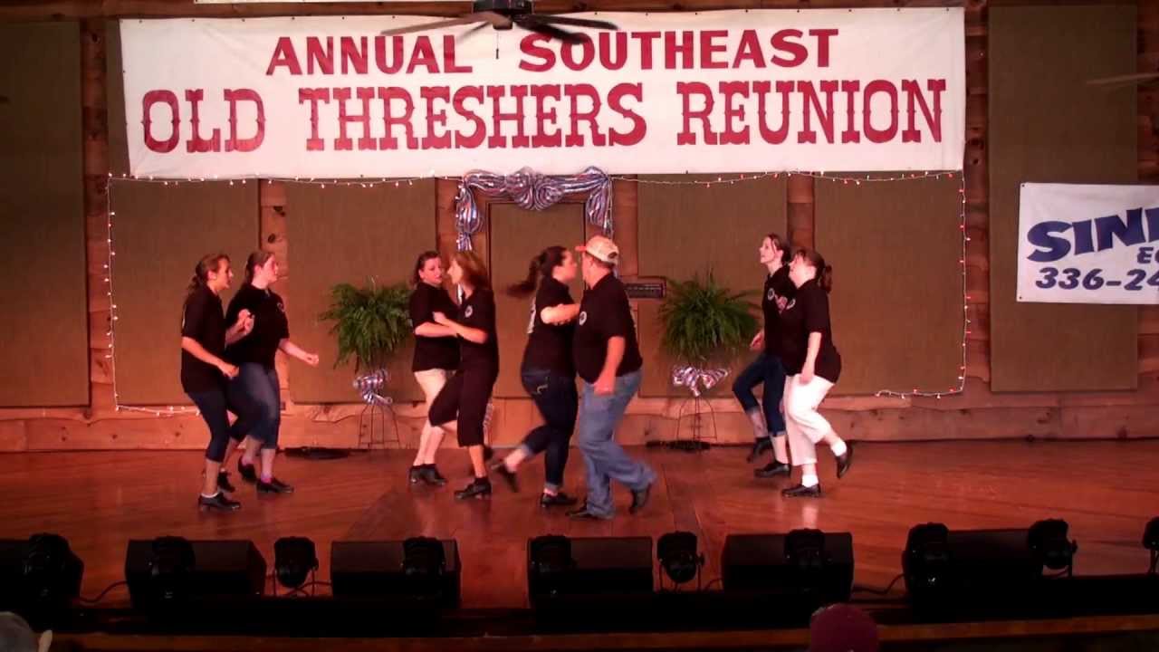 43rd Southeast Old Threshers Reunion - Hickory Flat Cloggers (Country Hoedown)