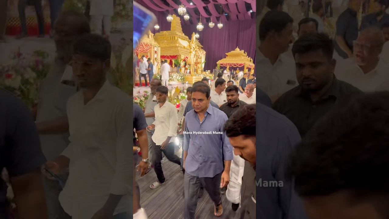 KTR attended at marriage full Fans crowd at marriage #ktr #brspolitics #viralshort #kcrnews