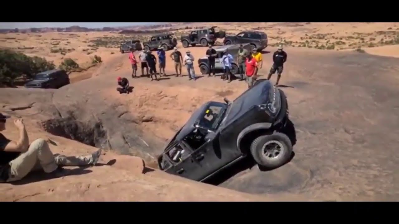 2021 Ford Bronco go in Mickey's Hot Tub on Hells Revenge in Moab Utah