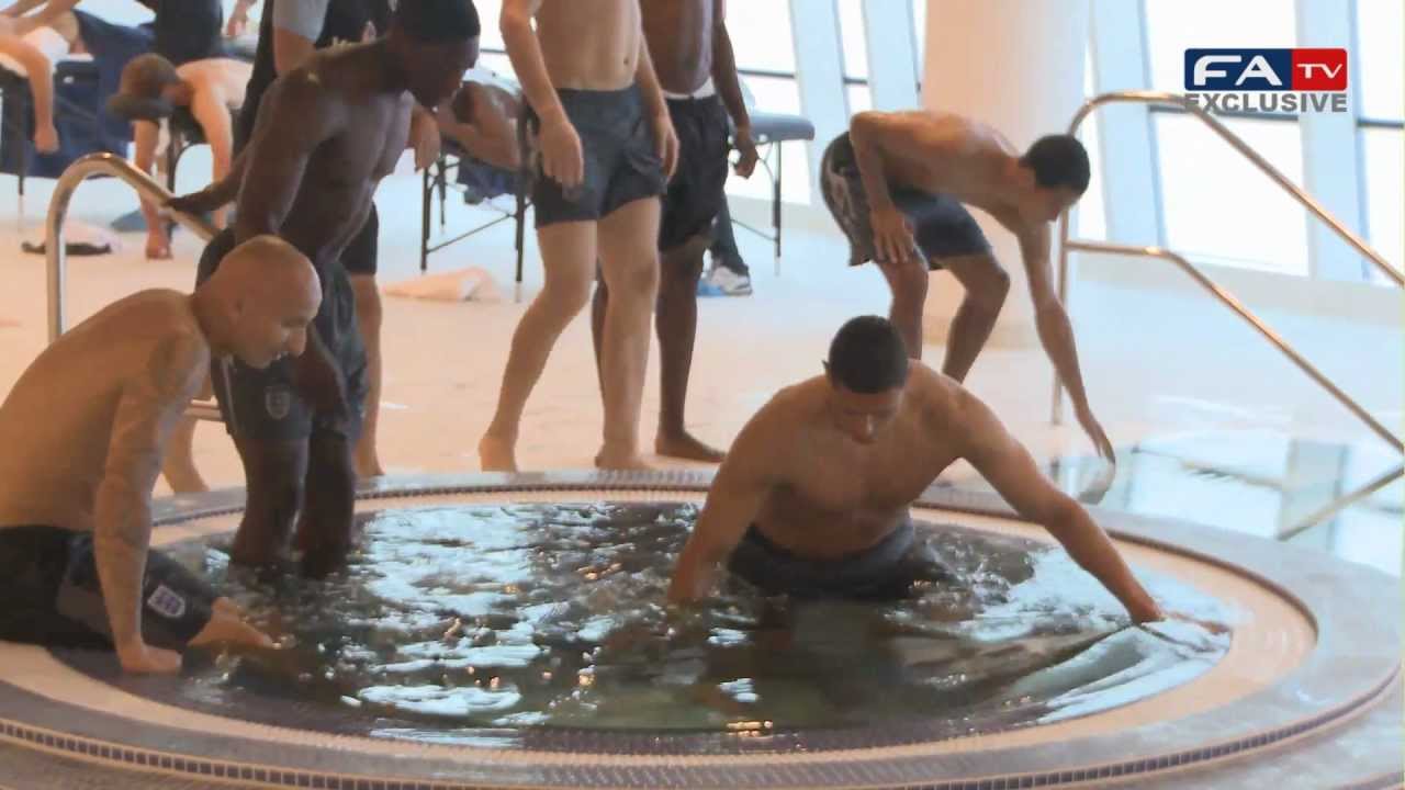 England U21 Pool Recovery Session | FATV